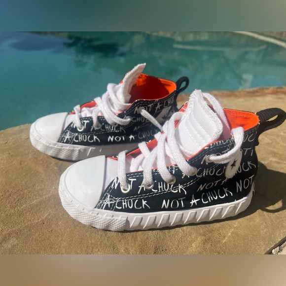 Converse Untitled Hi Top Sneaker Toddler Size 9 Black White "Not A Chuck" - Picture 1 of 12